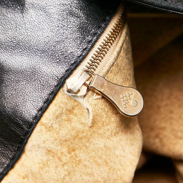 ボッテガヴェネタ イントレチャート ショルダーバッグ ブラック レザー レディース BOTTEGAVENETA 【中古】