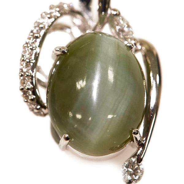 Pt900 プラチナ ネフライトキャッツアイ ダイヤ0.45ct ペンダントトップ レディース 【中古】