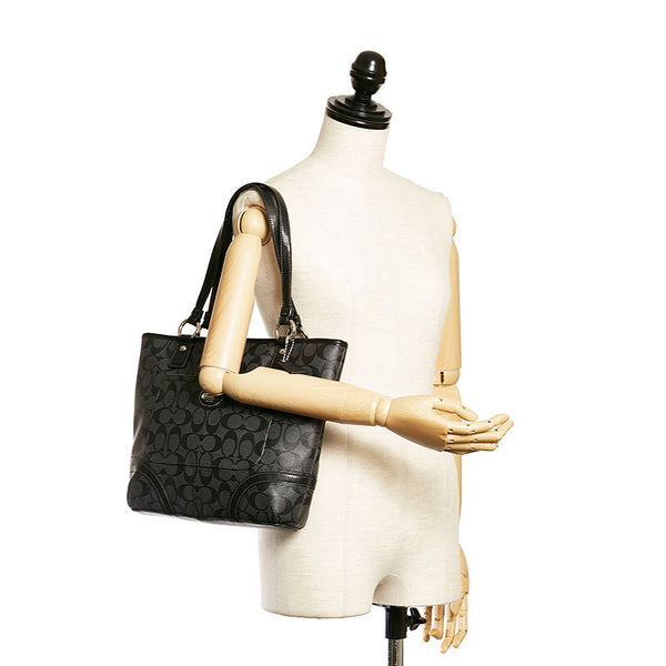 コーチ シグネチャー トートバッグ 不鮮明 グレー ブラック  PVC レザー レディース COACH 【中古】