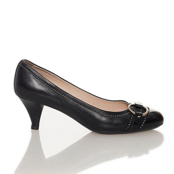 サルヴァトーレフェラガモ ガンチーニ パンプス ブラック レザー レディース Salvatore Ferragamo 【中古】
