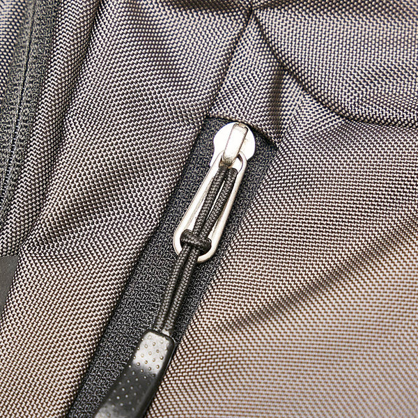 ザ ノースフェイス リュック・デイパック ベージュ ブラック ナイロン メンズ THE NORTH FACE 【中古】