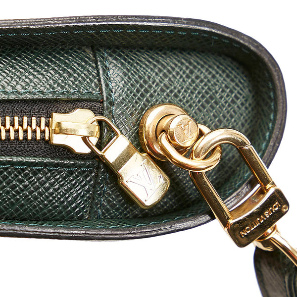 ルイ ヴィトン タイガ バイカル セカンドバッグ M30184 エピセア グリーン レザー メンズ LOUIS VUITTON 【中古】