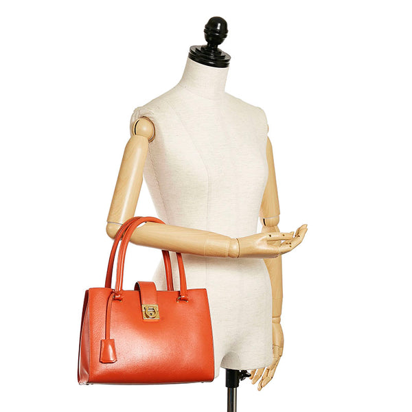 サルヴァトーレフェラガモ ガンチーニ ハンドバッグ AU-21 / D658 オレンジ レザー レディース Salvatore Ferragamo 【中古】