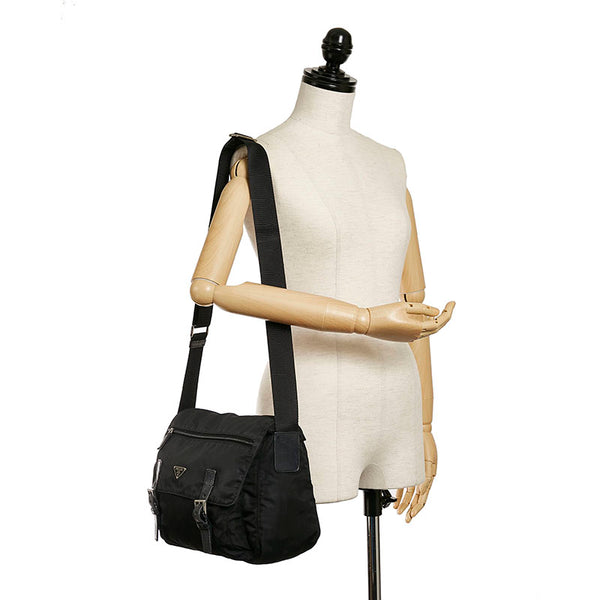 プラダ 斜めがけ ショルダー ブラック ナイロン レディース PRADA 【中古】