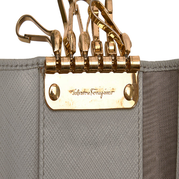 サルヴァトーレフェラガモ ガンチーニ 6連 キーケース グレー レザー レディース Salvatore Ferragamo 【中古】