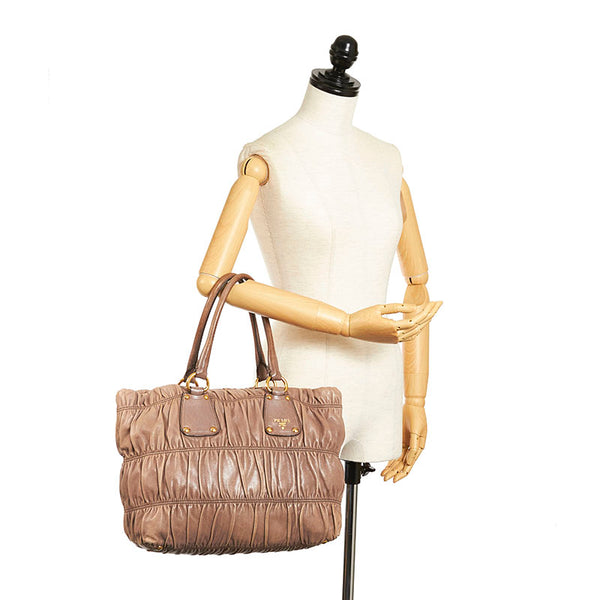 プラダ ギャザー ハンドバッグ グレー レザー レディース PRADA 【中古】