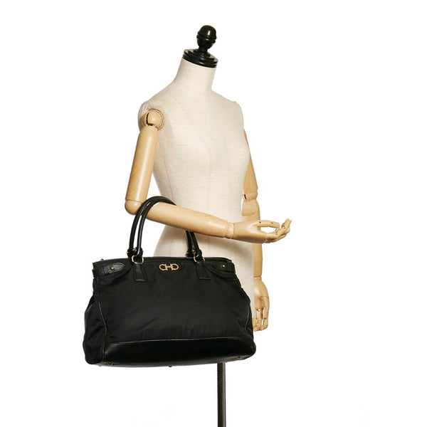 サルヴァトーレフェラガモ ガンチーニ ハンドバッグ GG-21 E164 ブラック ナイロン レザー レディース Salvatore Ferragamo 【中古】