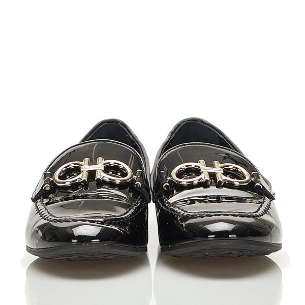 サルヴァトーレフェラガモ ガンチーニ ローファー ブラック シルバー エナメル レディース Salvatore Ferragamo 【中古】