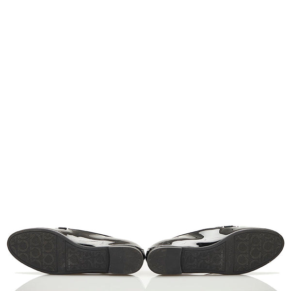 サルヴァトーレフェラガモ ガンチーニ ローファー ブラック シルバー エナメル レディース Salvatore Ferragamo 【中古】