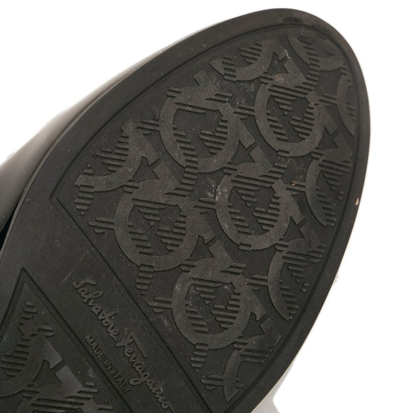 サルヴァトーレフェラガモ ガンチーニ ローファー ブラック シルバー エナメル レディース Salvatore Ferragamo 【中古】