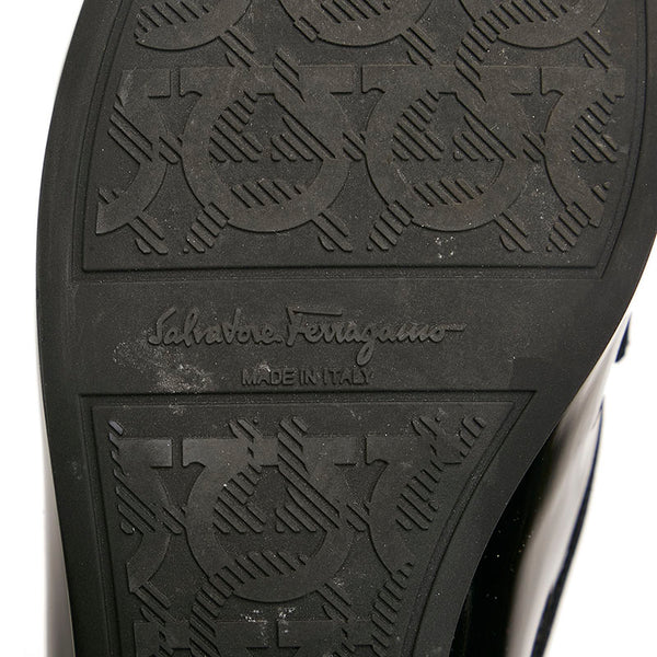 サルヴァトーレフェラガモ ガンチーニ ローファー ブラック シルバー エナメル レディース Salvatore Ferragamo 【中古】