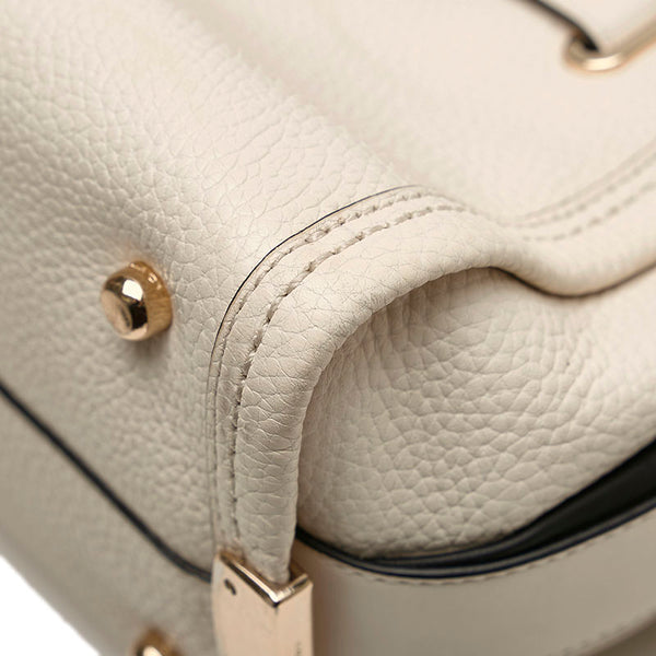 コーチ スワッガー27 キャリーオール ハンドバッグ 斜め掛けショルダーバッグ 2WAY オフホワイト レザー レディース COACH 【中古】