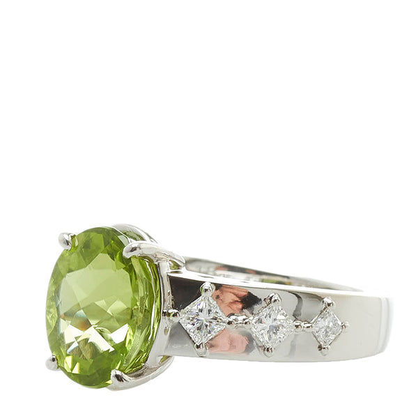 タサキ K18WG ホワイトゴールド ペリドット4.18ct ダイヤ0.48ct リング 指輪 レディース TASAKI 14号 【中古】