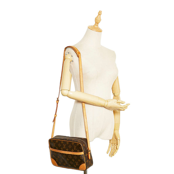 ルイ ヴィトン モノグラム トロカデロ27 斜め掛け ショルダーバッグ M51274 ブラウン PVC レザー レディース LOUIS VUITTON 【中古】