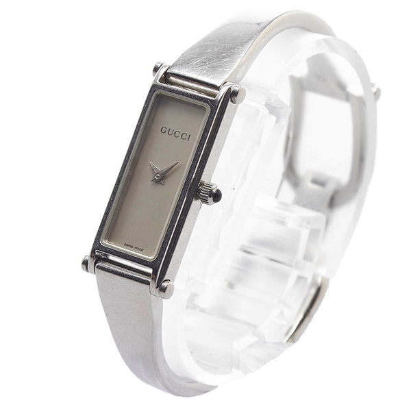 グッチ 腕時計 1500L クオーツ シルバー文字盤 ステンレススチール レディース GUCCI 【中古】