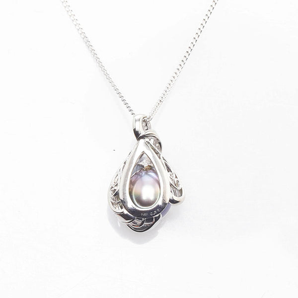 Pt900 プラチナ Pt850 プラチナ ブラックパール約14×13mm ダイヤ0.33ct ペンダントネックレス レディース 【中古】