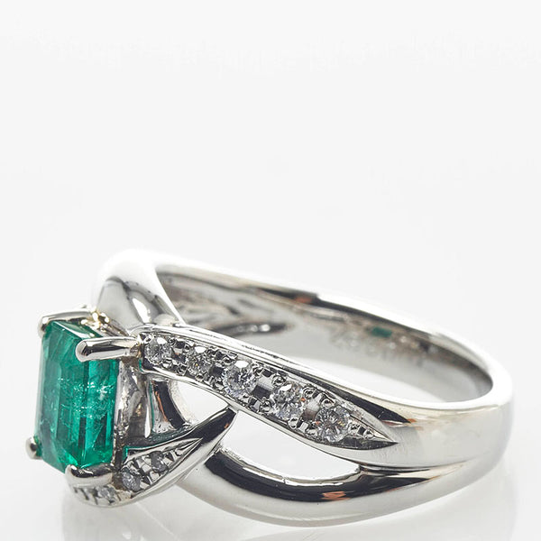 Pt900 プラチナ エメラルド1.12ct ダイヤ0.37ct リング 指輪 レディース 11.5号 【中古】