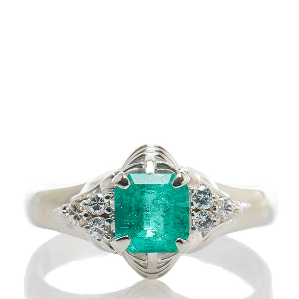Pt900 プラチナ エメラルド0.74ct ダイヤ0.12ct リング 指輪 レディース 12号 【中古】