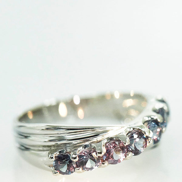 Pt900 プラチナ カラーチェンジガーネット1.00ct ハーフエタニティ リング 指輪 レディース 11号 【中古】