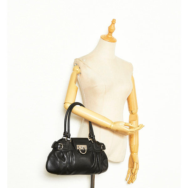 サルヴァトーレフェラガモ ガンチーニ ハンドバッグ AU-21 6317 ブラック レザー レディース Salvatore Ferragamo 【中古】