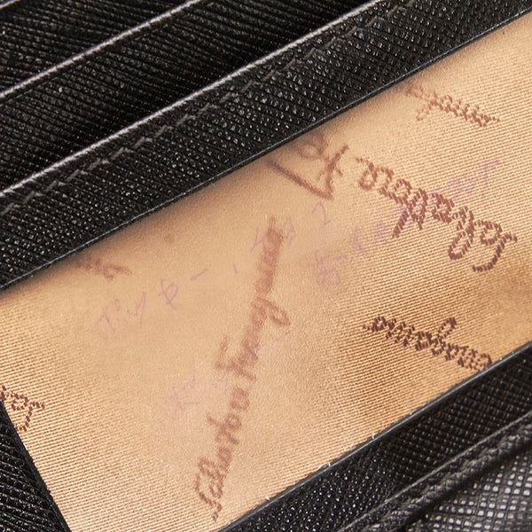 サルヴァトーレフェラガモ ガンチーニ 二つ折り財布 ブラック レザー レディース Salvatore Ferragamo 【中古】