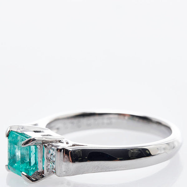 Pt850 プラチナ エメラルド0.76ct ダイヤ0.13ct リング 指輪 レディース 10.5号 【中古】