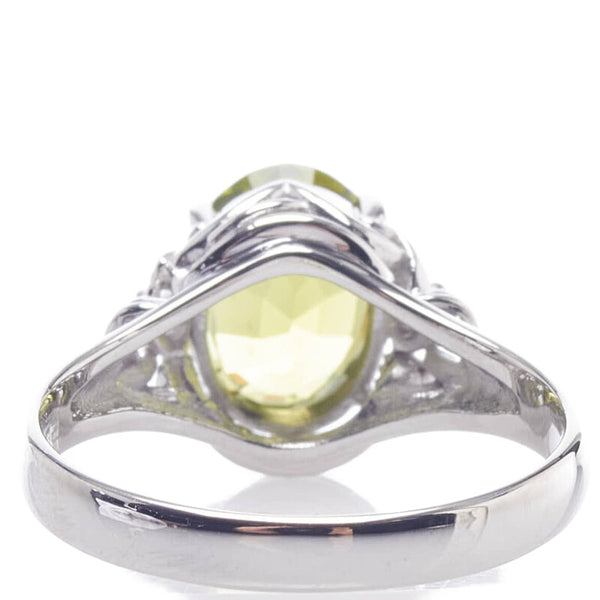 Pt900 プラチナ ペリドット1.80ct ダイヤ0.02ct リング 指輪 レディース 11.5号 【中古】