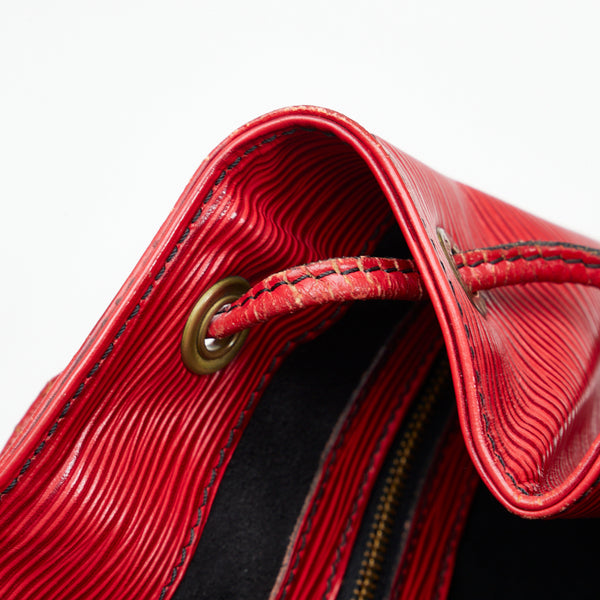 ルイ ヴィトン エピ プチノエ ショルダーバッグ M44107 レッド レザー レディース LOUIS VUITTON 【中古】