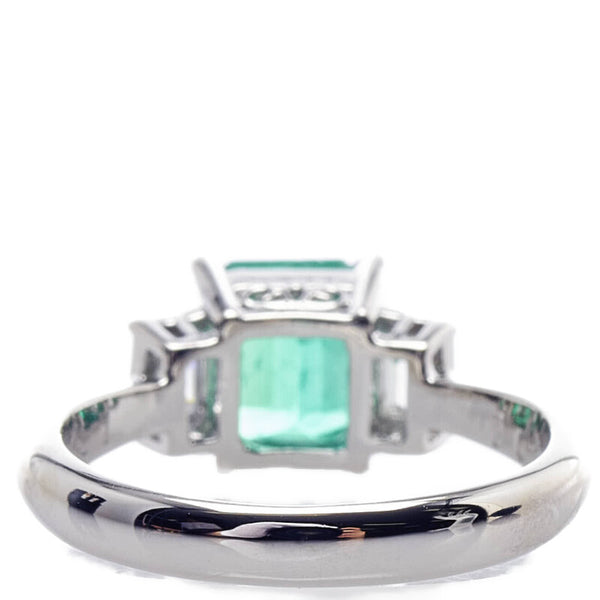 Pt900 プラチナ エメラルド1.068ct ダイヤ0.26ct リング 指輪 レディース 8号 【中古】