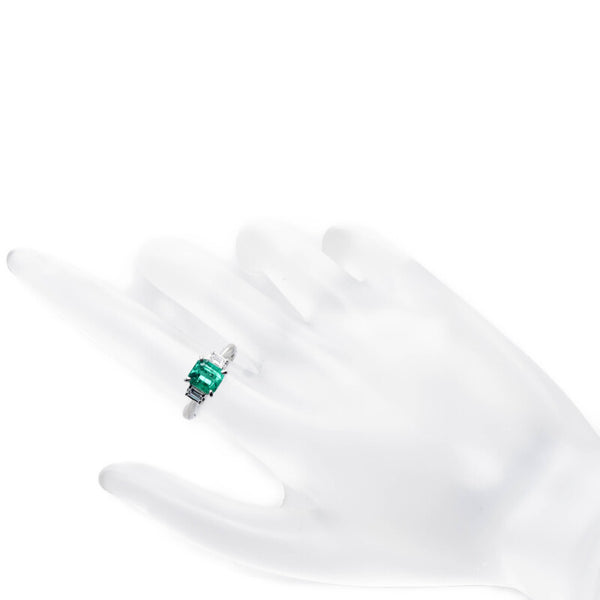 Pt900 プラチナ エメラルド1.068ct ダイヤ0.26ct リング 指輪 レディース 8号 【中古】