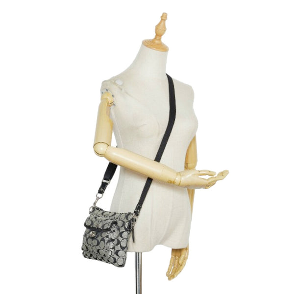 コーチ シグネチャー 斜め掛け ショルダーバッグ ブラック ホワイト キャンバス レザー レディース COACH 【中古】