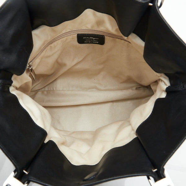 サルヴァトーレフェラガモ ヴァラ トートバッグ ブラック キャンバス レザー レディース Salvatore Ferragamo 【中古】