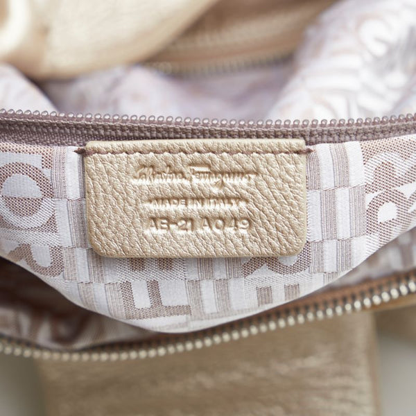 サルヴァトーレフェラガモ ガンチーニ トートバッグ ショルダーバッグ AB-21 A049 シャンパンゴールド レザー レディース Salvatore Ferragamo 【中古】