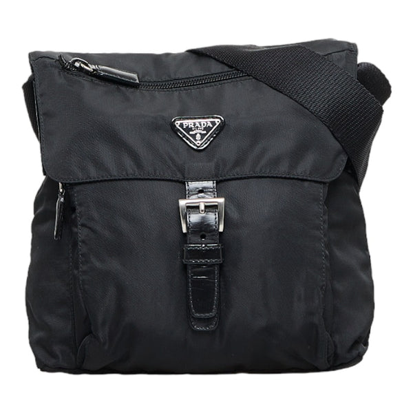 プラダ ロゴプレート 斜め掛け ショルダーバッグ  ブラック ナイロン レディース PRADA 【中古】