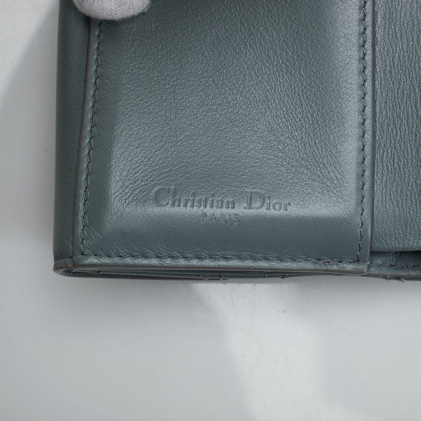 ディオール カナージュ ロータスウォレット 三つ折り財布 コンパクトウォレット  グレー  パテントレザー レディース Dior 【中古】