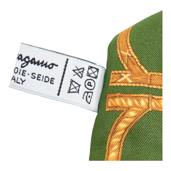 サルヴァトーレフェラガモ ガンチーニ リバーシブル スカーフ ツイリースカーフ リボンタイ ネイビー マルチカラー シルク レディース Salvatore Ferragamo 【中古】