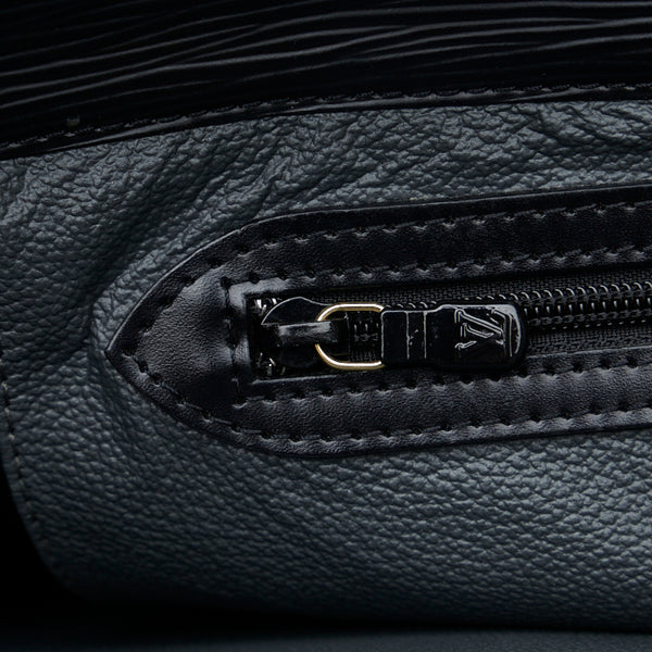 ルイ ヴィトン エピ サックプラ ハンドバッグ M59082 ノワール ブラック レザー レディース LOUIS VUITTON 【中古】