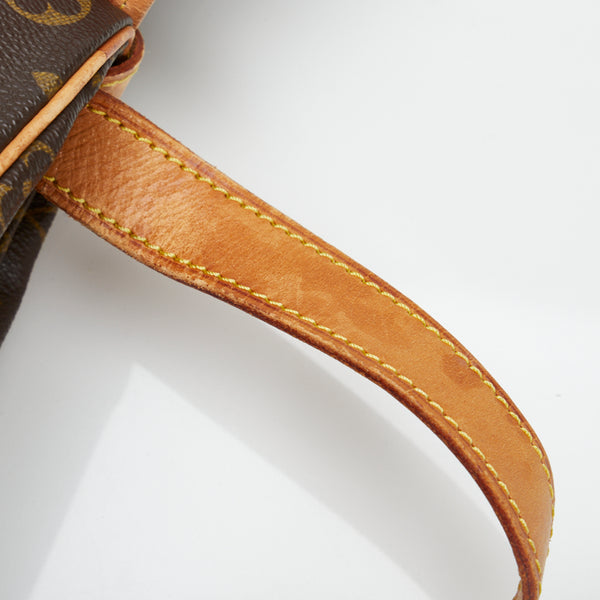 ルイ ヴィトン モノグラム ソミュール43 斜め掛け ショルダーバッグ M42252 ブラウン PVC レザー レディース LOUIS VUITTON 【中古】