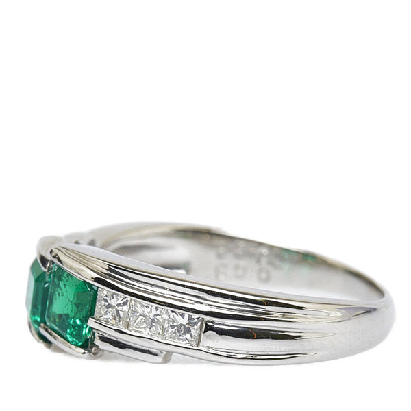 Pt900 プラチナ エメラルド0.68ct ダイヤ0.38ct リング 指輪 レディース 12.5号 【中古】