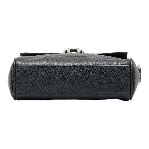 ルイ ヴィトン タイガ ルカ 斜め掛け ショルダーバッグ M31192 アルドワーズ ブラック レザー メンズ LOUIS VUITTON 【中古】