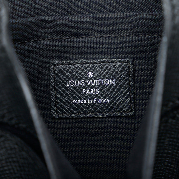 ルイ ヴィトン タイガ ルカ 斜め掛け ショルダーバッグ M31192 アルドワーズ ブラック レザー メンズ LOUIS VUITTON 【中古】