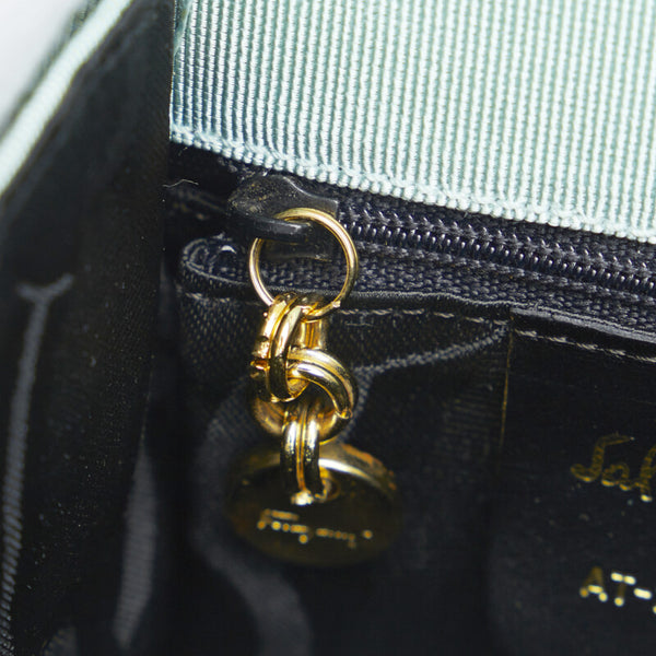 サルヴァトーレフェラガモ ヴァラ リボン ハンドバッグ ショルダーバッグ 2WAY AT-21 5677 エメラルドグリーン キャンバス レディース Salvatore Ferragamo 【中古】