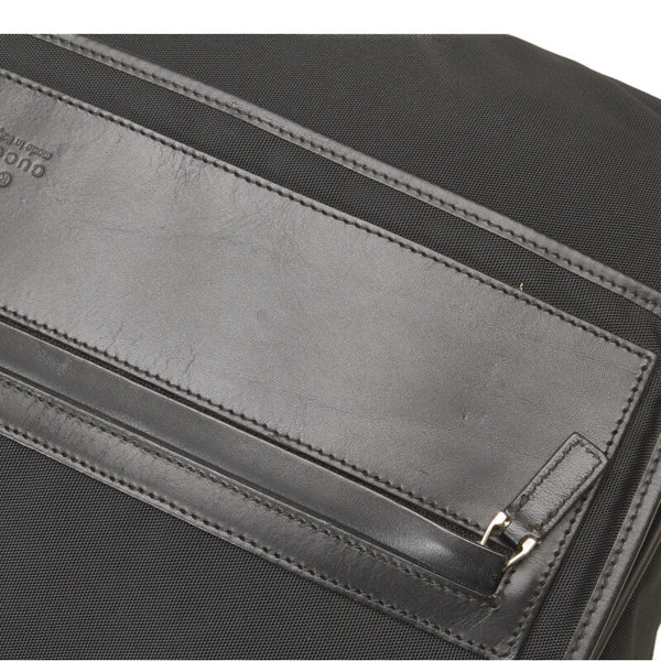 グッチ メッセンジャーバッグ 斜め掛け ショルダーバッグ 019 0376 ブラック ナイロン レザー メンズ GUCCI 【中古】