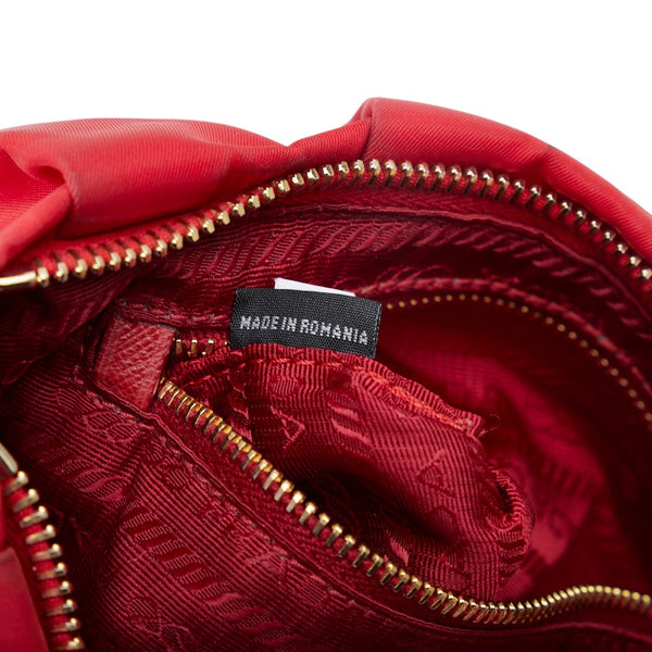 プラダ ポーチ レッド ナイロン レディース PRADA 【中古】