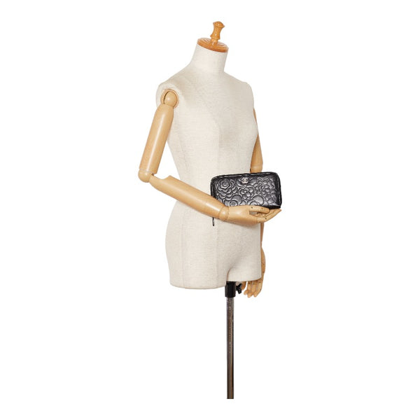 シャネル カメリア ココマーク ラウンドファスナー 長財布 ブラック ラムスキン レディース CHANEL 【中古】