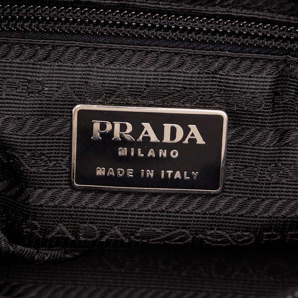 プラダ 三角ロゴプレート 斜め掛け ショルダーバッグ ブラック ナイロン レディース PRADA 【中古】