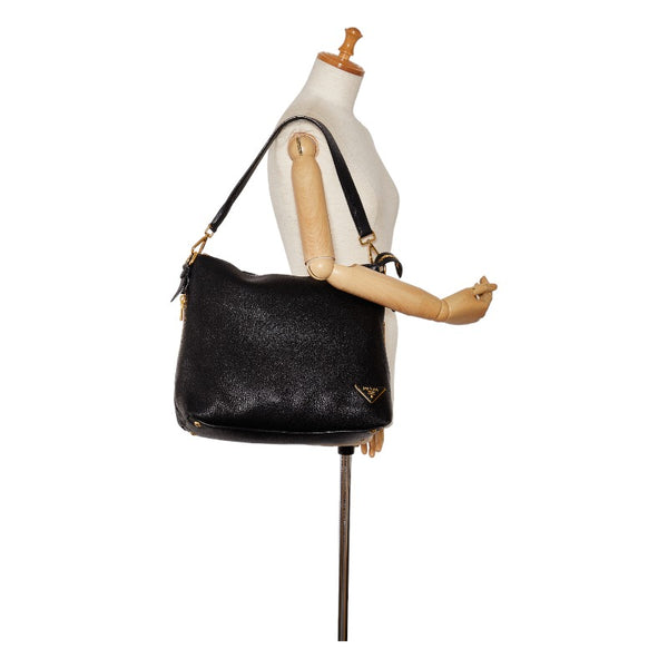 プラダ 三角ロゴプレート ワンショルダーバッグ ブラック レザー レディース PRADA 【中古】