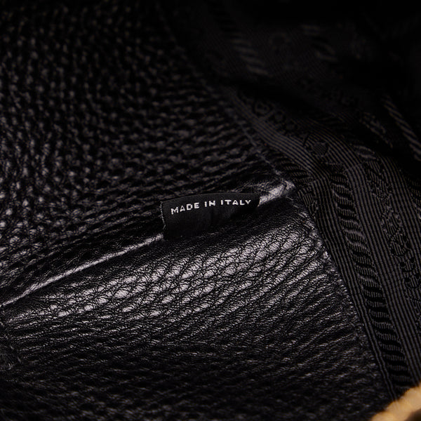 プラダ 三角ロゴプレート ワンショルダーバッグ ブラック レザー レディース PRADA 【中古】