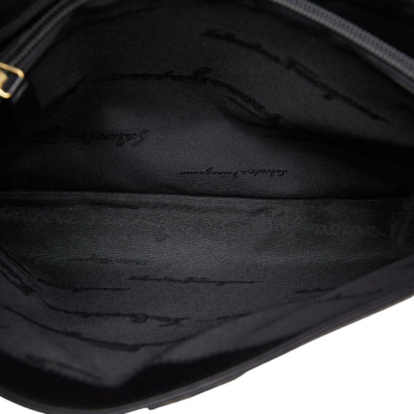 サルヴァトーレフェラガモ ガンチーニ ショルダーバッグ AQ-21 8662 ブラック レザー レディース Salvatore Ferragamo 【中古】