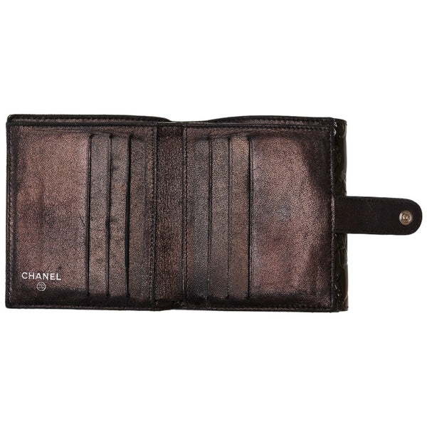 シャネル アイコンライン ココマーク 二つ折り財布 ブラック エナメル レザー レディース CHANEL 【中古】